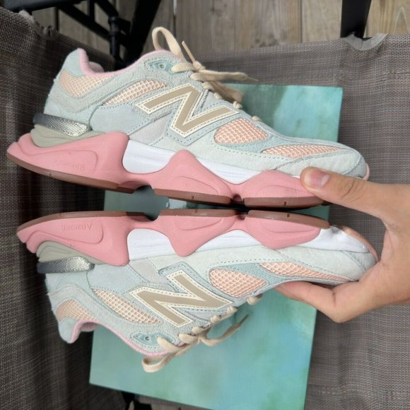 US 9.5 - New Balance 9060 Low top light blue/pink men's sports casual shoes - Picture 7 of 8